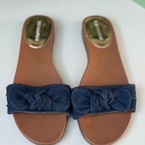 Saks Fifth Avenue Size 38 / 8 Women's Blue Bow Denim Slide Sandals Flats SO CUTE